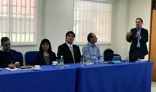 Autoridades monitorean operación de empresas eléctricas y de combustibles del sur de Chile