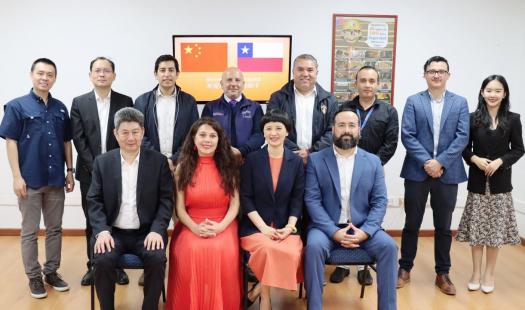 Autoridades de Tarapacá se reúnen con delegación China