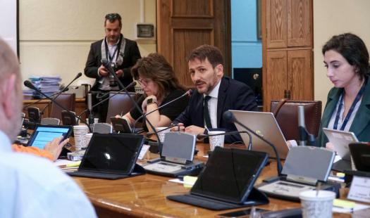 Proyecto de Estabilización de Tarifas Eléctricas se aprueba de manera unánime en la Comisión de Minería y Energía del Senado