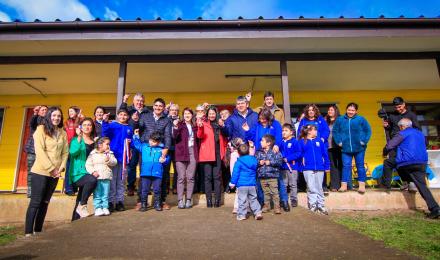 Escuela Rural Villa Caracol inaugura obras de mejoramiento energético que beneficia a la comunidad e...