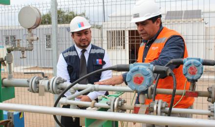 Destacan planta pionera en Sudamérica que inyecta 10 por ciento de hidrógeno verde en redes de gas d...