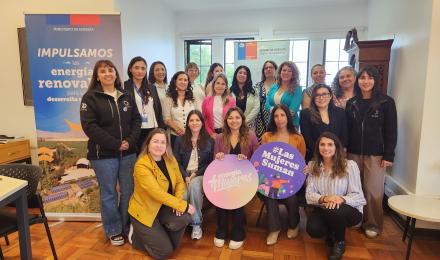 Encuentro regional consolida Red de Mujeres del sector energético y refuerza enfoque de género en la...