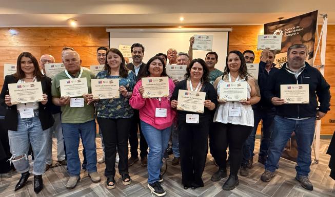 Capacitación del programa Leña Más Seca 2025 fortalece a productores del Bi...