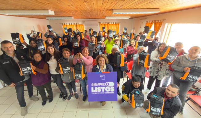 Vecinos y vecinas de Paso Ancho de Río Claro se capacitaron y recibieron ki...