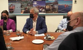 Ministro de Energía encabeza Mesa Estratégica para enfrentar Pobreza Energética