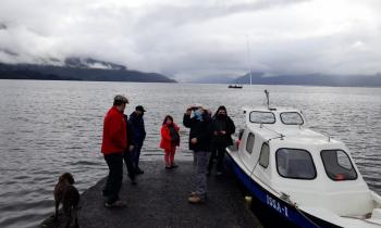 Seremi de Energía de Los Lagos se reúne con la aislada comunidad de Sotomó para escuchar las demandas energéticas 