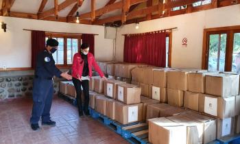 Trabajo coordinado destaca en entrega de cajas de alimentos en la comuna de Olmué