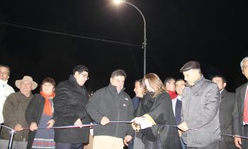 Autoridades inauguran alumbrado público eficiente en San Esteban 