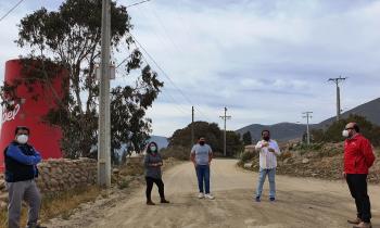 Seremi de Energía y SEC acogen inquietud de vecinos de El Hinojal por cortes de suministro