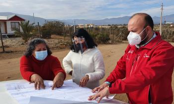 Inician electrificación para 70 familias en el sector de Guayacanes