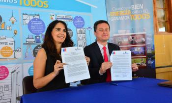 La Eficiencia Energética celebró su día con firma de convenio y entrega de ampolletas