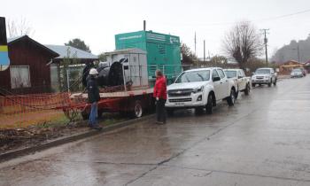 Seremi de Energía visita instalación de generadores de emergencia en Huiscapi, Loncoche