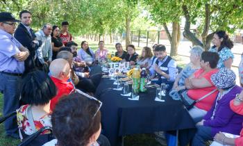 Ministro de Energía inaugura central de almacenamiento eléctrico y lanza programa "Leña Más Seca" en visita a La Araucanía