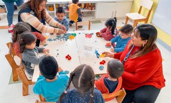 Entregan material educativo que impulsa la temática energética en diez jardines infantiles