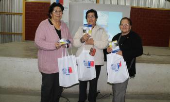 Más de 400 vecinos de Quillota y La Calera aprenden a usar bien la energía y reciben kits eficientes