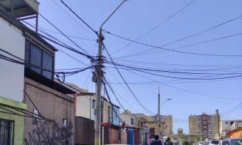 Plan piloto para el retiro de cables en desuso en Iquique