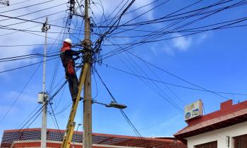 Operativo de Retiro de Cables se efectúa en la Población José Miguel Carrera  de Iquique
