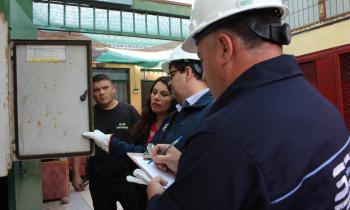 Inspeccionan instalaciones eléctricas en establecimiento penitenciario de Iquique