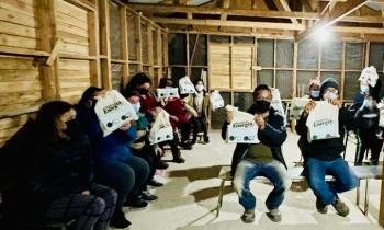 Familias de Caldera recibieron ampolletas eficientes LED