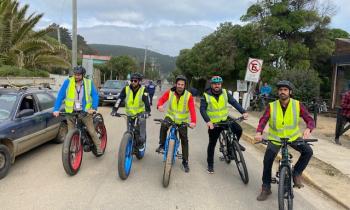 Inauguran proyecto de electromovilidad en comuna de Navidad con instalación de dos micro electrolineras para e-bikes