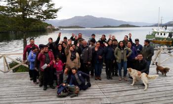 Energía Magallanes y Conadi socializan ante comunidad local proyecto para energizar Puerto Edén 24/7 