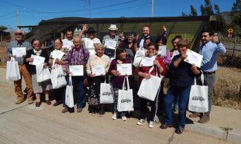 Familias del Choapa reciben ampolletas led y capacitación para el ahorro de energía 