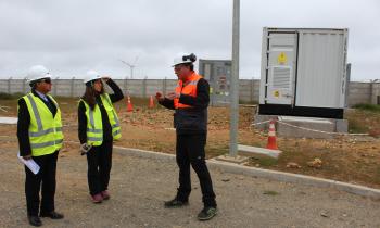 Seremi de Energía constata avances en proyecto de almacenamiento del parque eólico Punta Sierra