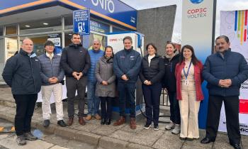 Subsecretario de Energía inaugura el 1er cargador de vehículos eléctricos de acceso público en la ciudad de Osorno