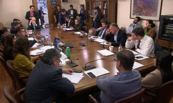 Comisión de Minería y Energía aprueba sobretasa transitoria del impuesto verde para ampliar subsidio eléctrico