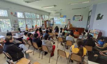 Estudiantes de la Escuela Batalla el Roble de Bulnes participaron de charla sobre Eficiencia Energética