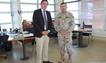 Autoridades conversan sobre plan de riesgo en el sector energético. 