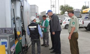 Autoridades llaman a planificar los viajes y cotizar precios de bencinas en la región de Los Lagos