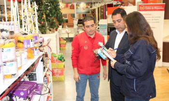Fiscalizan venta de luces y guirnaldas de Navidad  