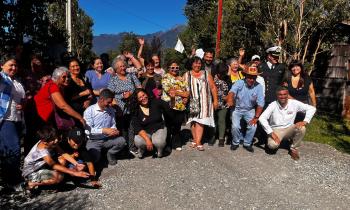 Seremi de Energía participa en Inauguración del mejoramiento del camino ribereño sur de Lago Chapo