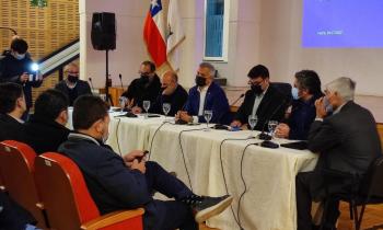 Ministro de Energía encabeza reunión con alcaldes para analizar continuidad y calidad del suministro eléctrico en la región de O´Higgins